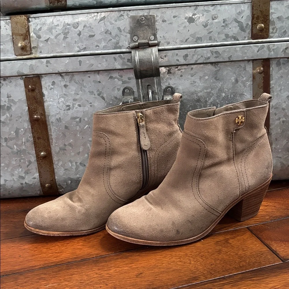 Tory Burch Taupe Brown Suede Ankle Boots size 8.5